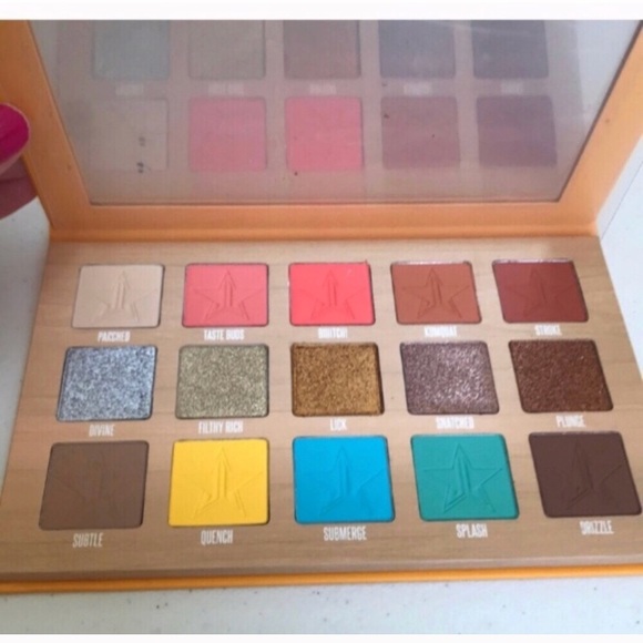 Jeffree Star “Thirsty” eyeshadow palette - Picture 5 of 8